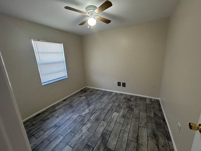 Building Photo - 13461 Fifth Street