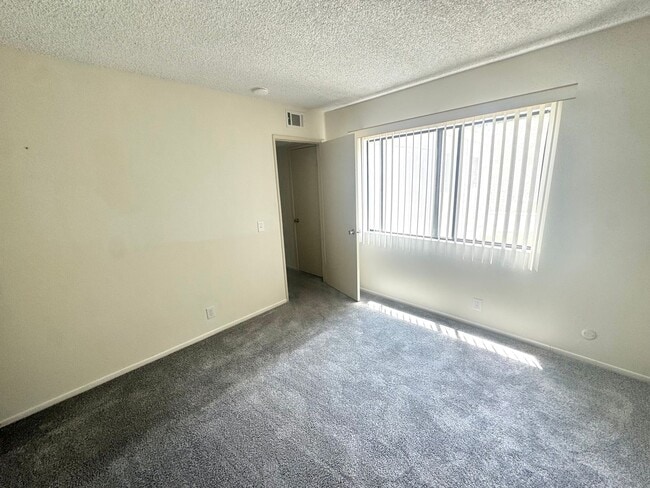 Building Photo - Ralston Village Remodeled Condo