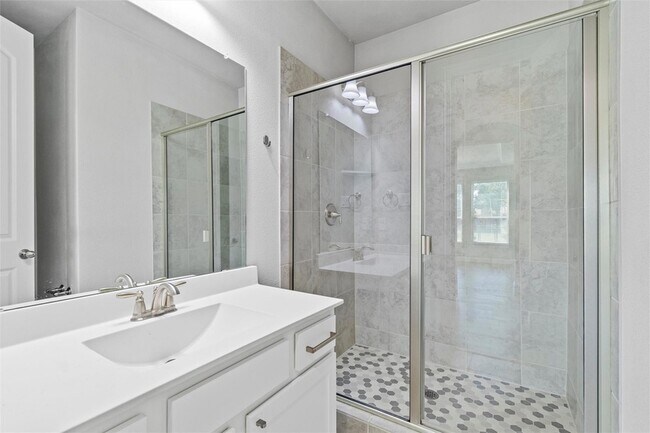 Building Photo - 138 Spanish Bluebell Dr