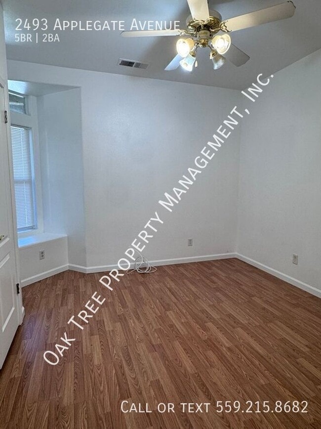 Building Photo - 2493 Applegate Ave