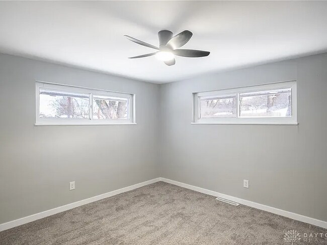 Building Photo - Absolutely Stunning 3BR Ranch in Kettering | Designer Finishes + Huge Backyard