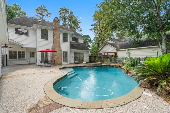 Building Photo - 14 Cascade Springs Pl