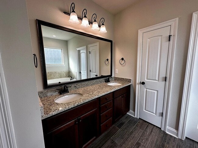 Building Photo - 10036 Dunleith Lp