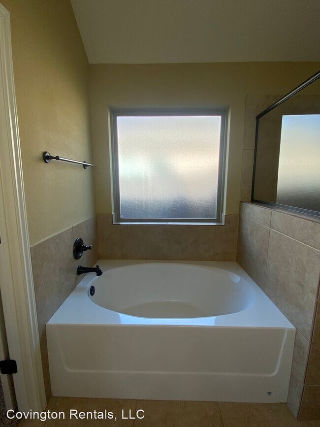 Building Photo - 4 br, 2 bath House - 716 Copper Ridge Loop
