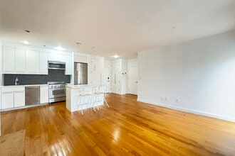 Building Photo - 51 E 128th St