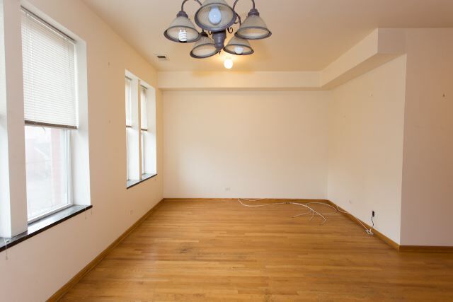 Building Photo - 2138 W Chicago Ave