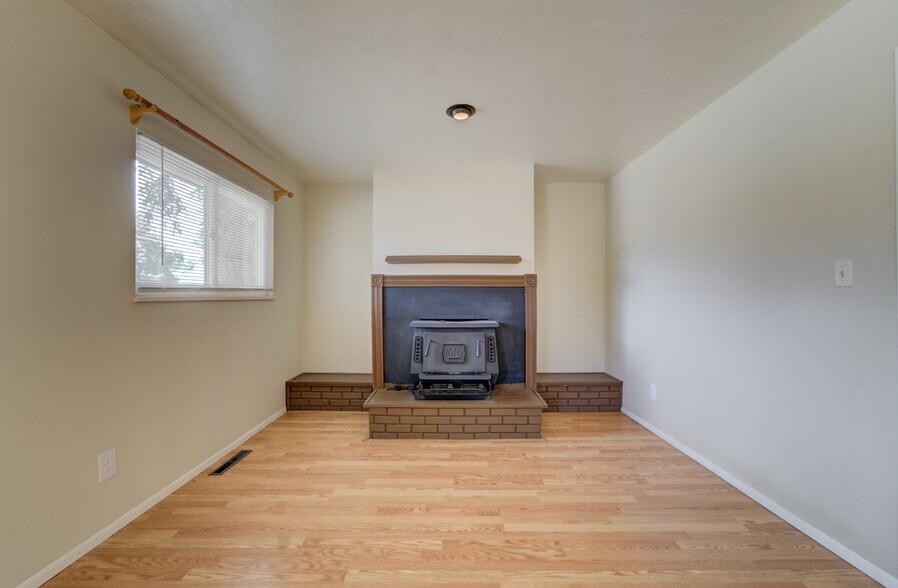 Building Photo - 4415 Mallow Rd