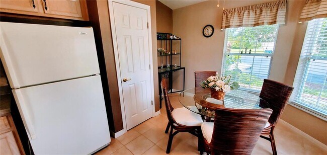 Building Photo - 520 Millifiora Ln