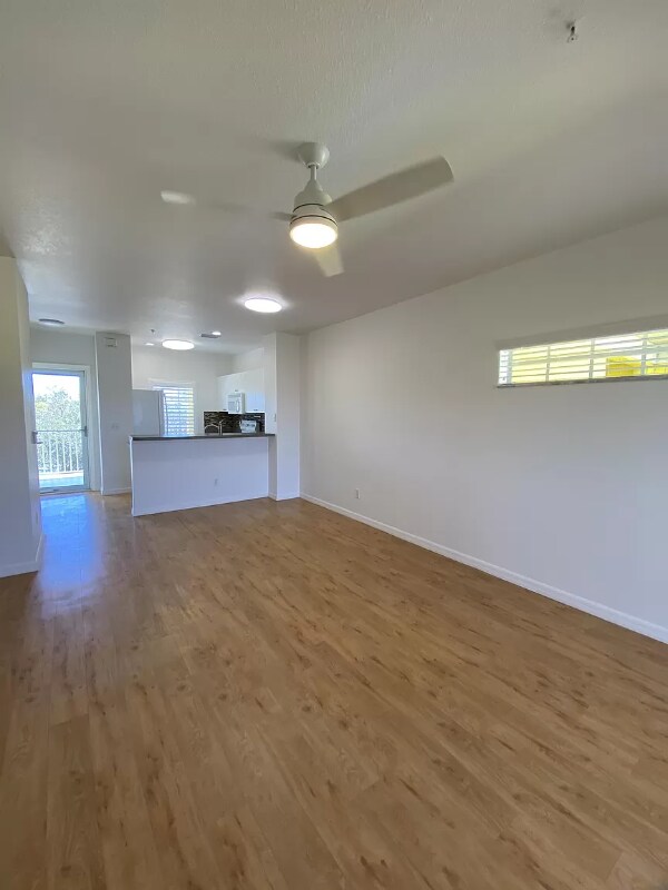 Building Photo - 2060 Willow Hammock Cir
