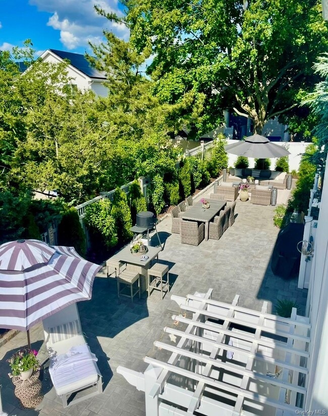 Building Photo - 2174 Bay Blvd