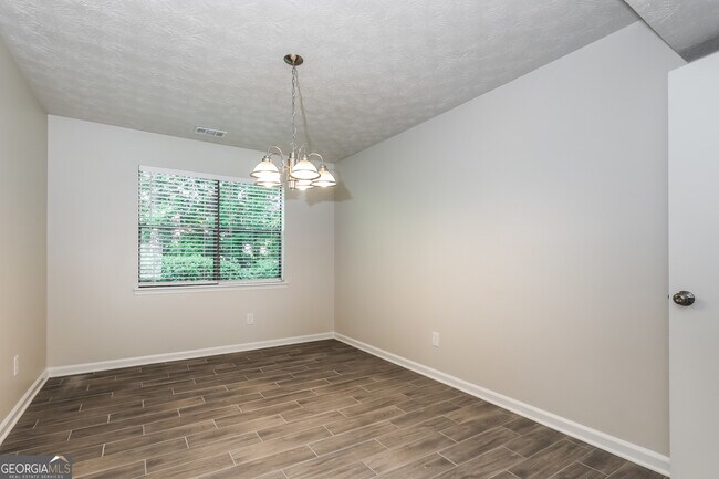 Building Photo - 6097 Twin Creeks Ct