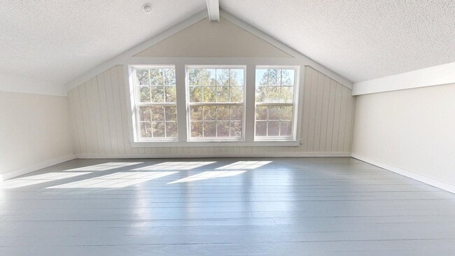 Building Photo - 171 Longwood Dr