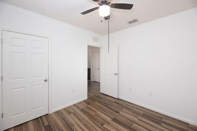 Building Photo - 11434 SW Patterson St