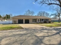 Building Photo - 1311 Theodore St