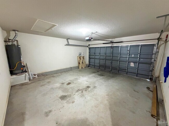 Building Photo - 7903 Cayenne Way