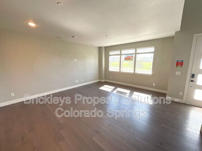 Building Photo - 1721 Rose Quartz Heights