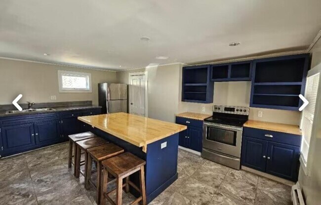 Building Photo - 20 Brown St