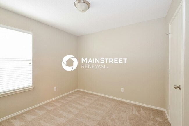 Building Photo - 3 Bedroom Pet-Friendly Home in Converse, TX with Main Street Renewal