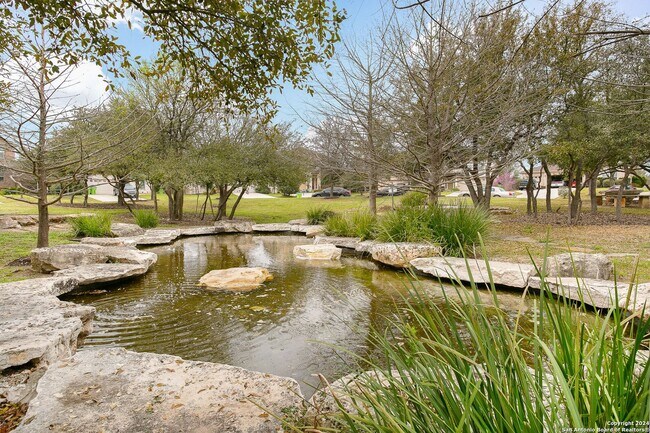 Building Photo - BEAUTIFUL 3-BEDROOM D.R. HORTON HOME IN RE...