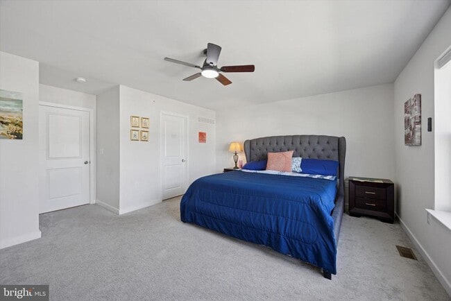 Building Photo - 68 Painters Wy