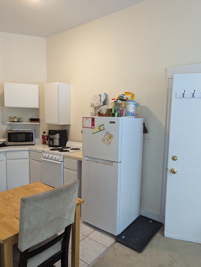 Building Photo - 509 Columbus Ave