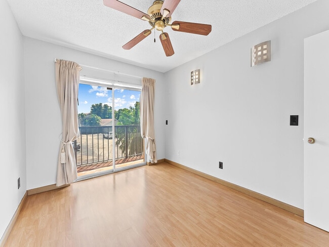 Building Photo - 2226 Nova Village Dr