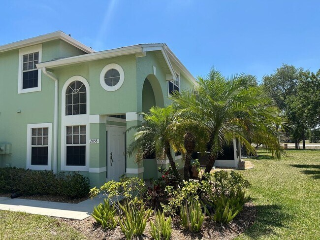 Building Photo - 2058 SE Wild Meadow Cir