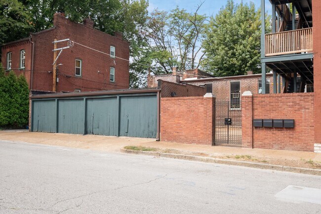 Building Photo - 1300 Sidney St