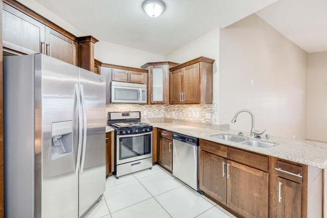 Building Photo - Beautiful 3 bed-2 baths home in 79911