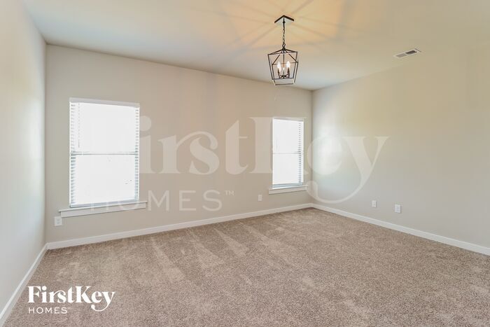 Building Photo - 310 Ridgeview Cir