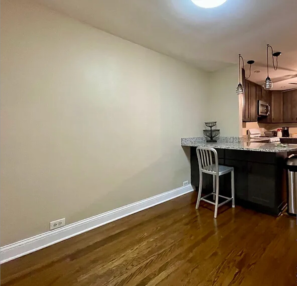 Building Photo - 2545 W Logan Blvd