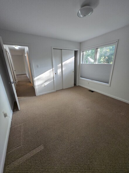 Building Photo - 5801 Harrison Ave