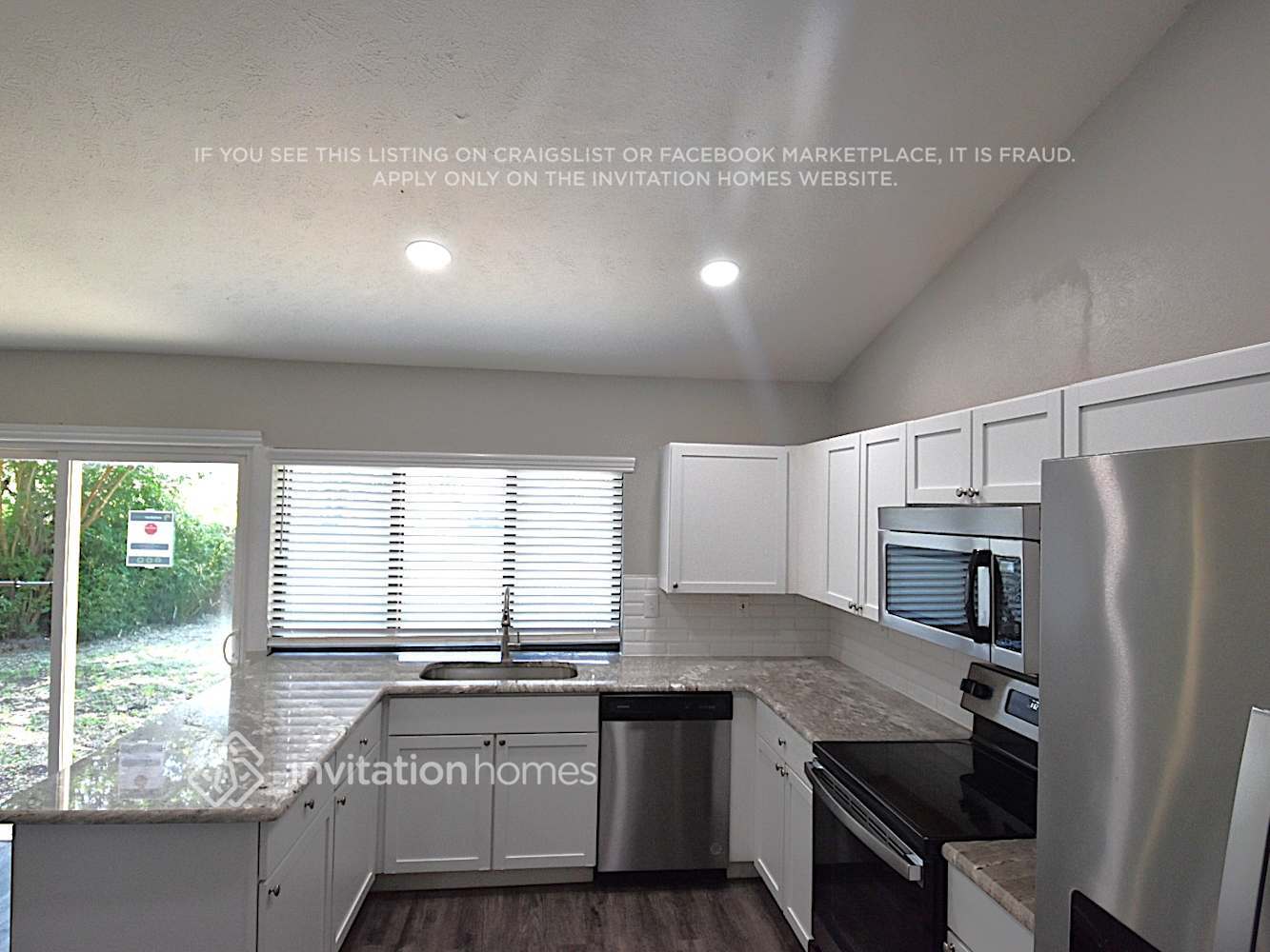Building Photo - 4112 Silverberry Ave