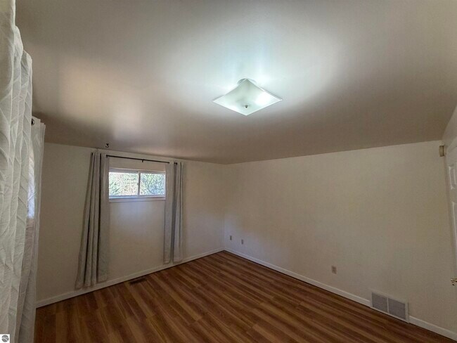 Building Photo - 8334 M-113