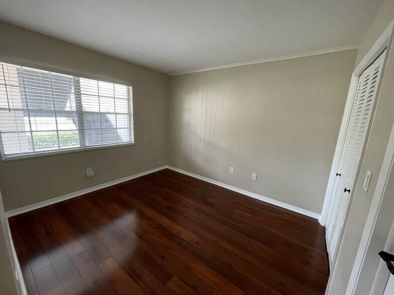 Spare Bedroom - 10356 Carrollwood Ln