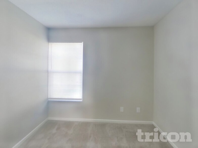 Building Photo - 2934 Ludwig Dr