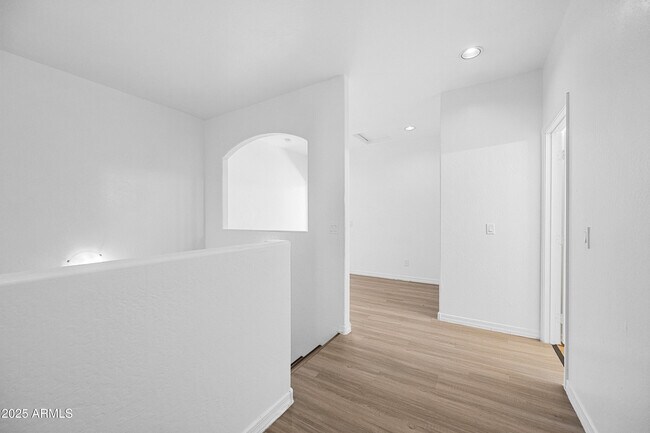 Building Photo - 4608 W Maryland Ave