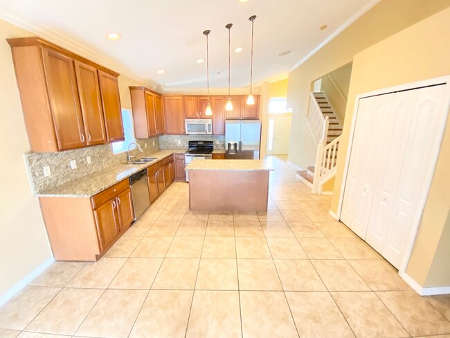 Building Photo - SPACIOUS HOME IN KISSIMMEE, FLORIDA!