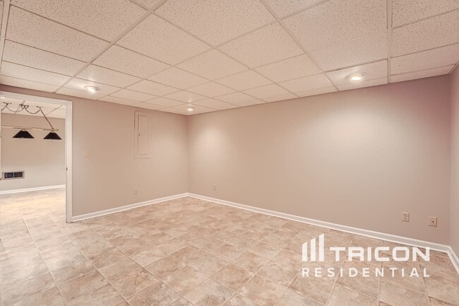 Building Photo - 847 Castle Walk Cove SW