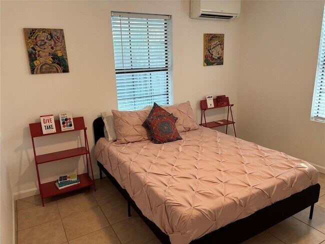 Building Photo - 5414 Bolm Rd