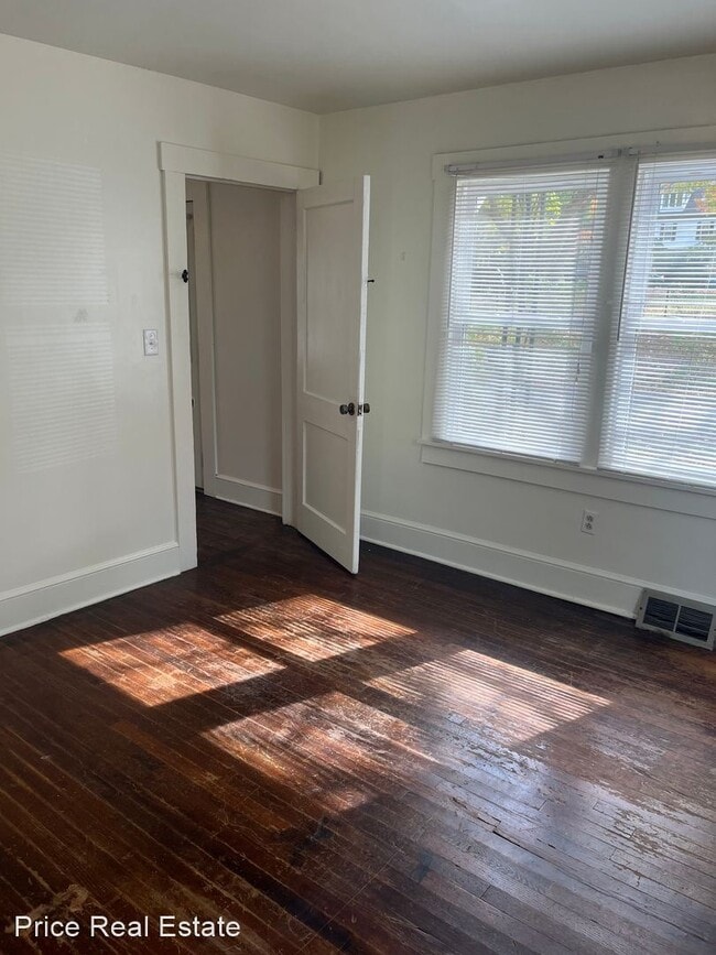 Building Photo - 3 br, 2 bath House - 403 Jackson Street