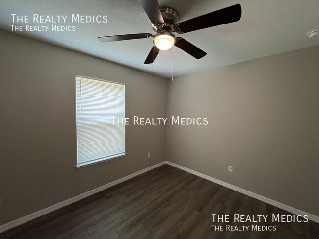 Building Photo - 461 Malauka Loop