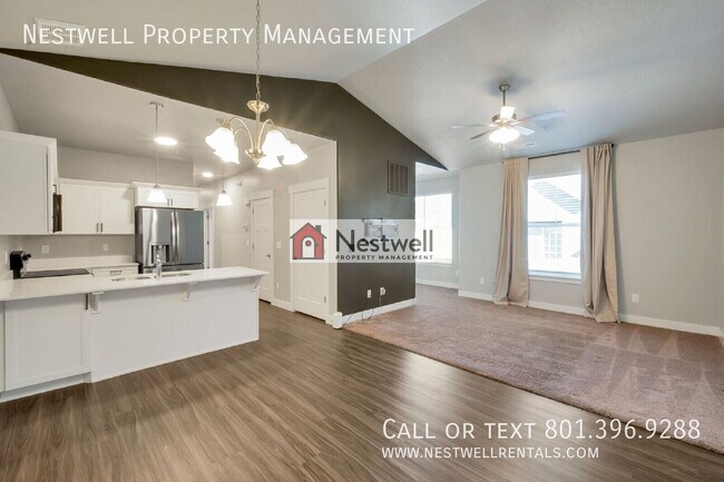 Building Photo - 4716 W Grady Ln