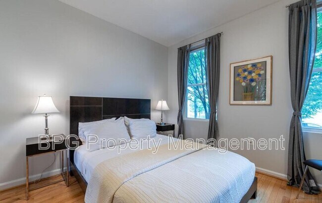 Building Photo - 1512 10th St NW