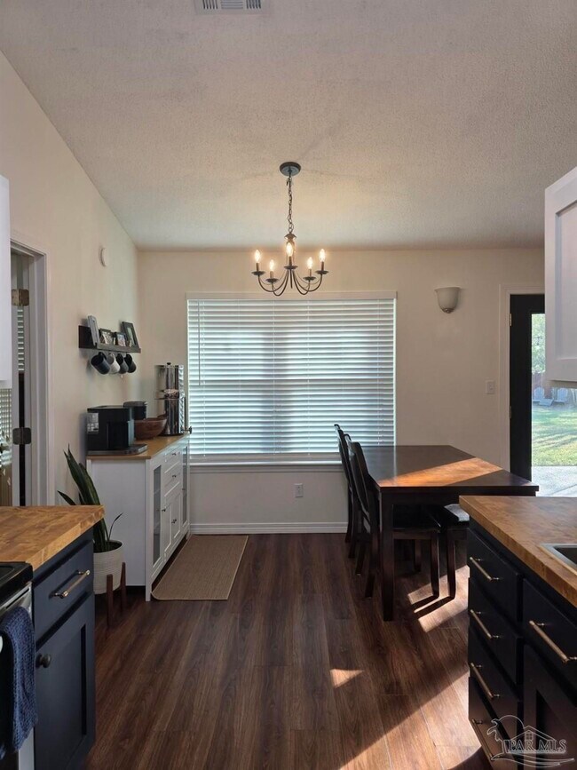 Building Photo - 11031 Bridge Creek Dr