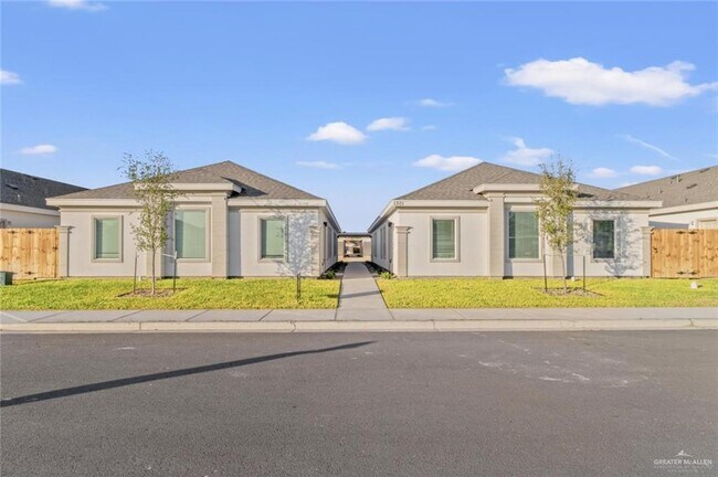 Primary Photo - 1301 W Sucre Dr
