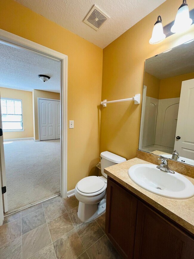 Building Photo - 4800 Playschool Dr