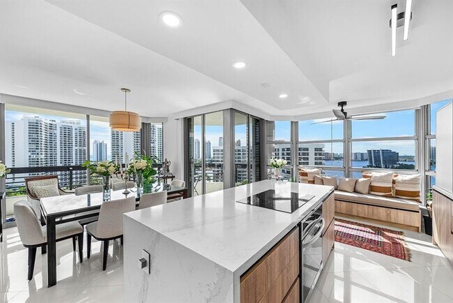 Building Photo - 3500 Mystic Pointe Dr