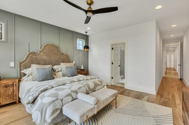 Building Photo - 660 Vernon Ave