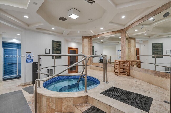 Building Photo - 9559 Collins Ave